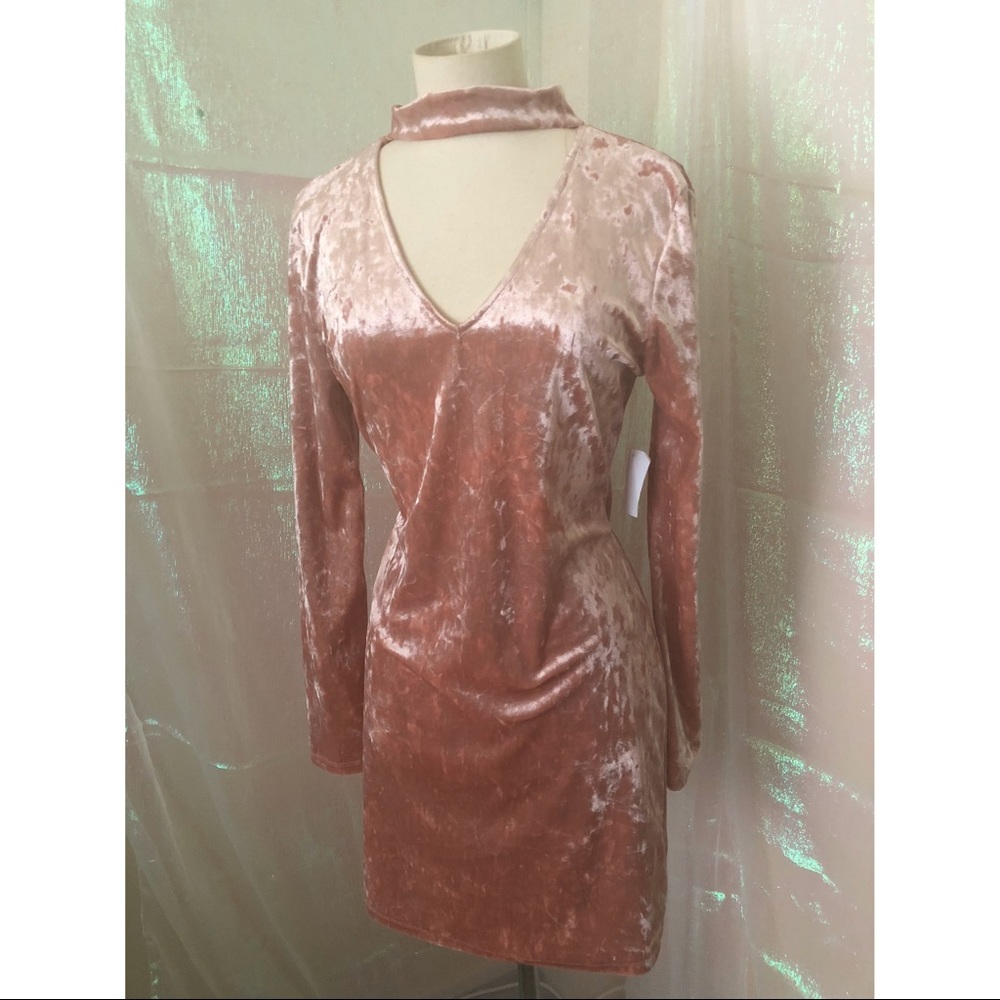 NWT PINK CRUSHED VELVET MINI DRESS